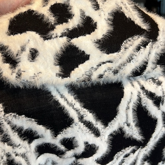 White House Black Market NWT SZ XS. Long Sleeve Belted Iris Sweater Coat - Picture 14 of 15